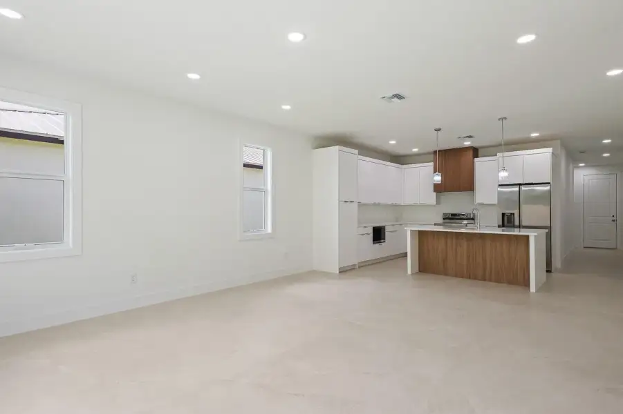 4606 Hibiscus - MLS - 005