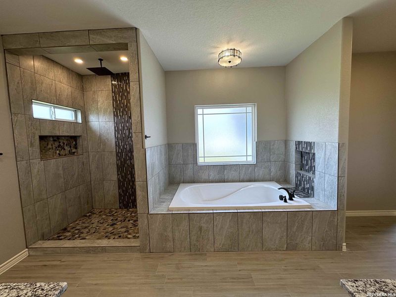 Furnished interior view inside a new home in , La Vernia (Image 8).