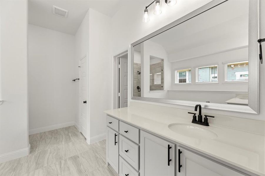3809 Maize Avenue, Heartland, TX