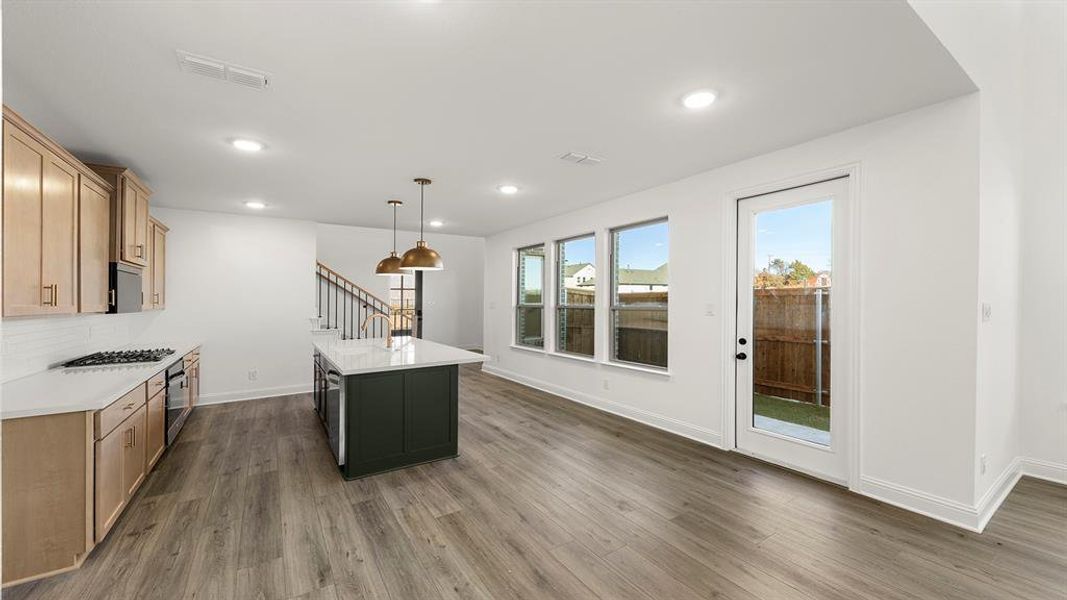 14. 701 Wicklow - Dining