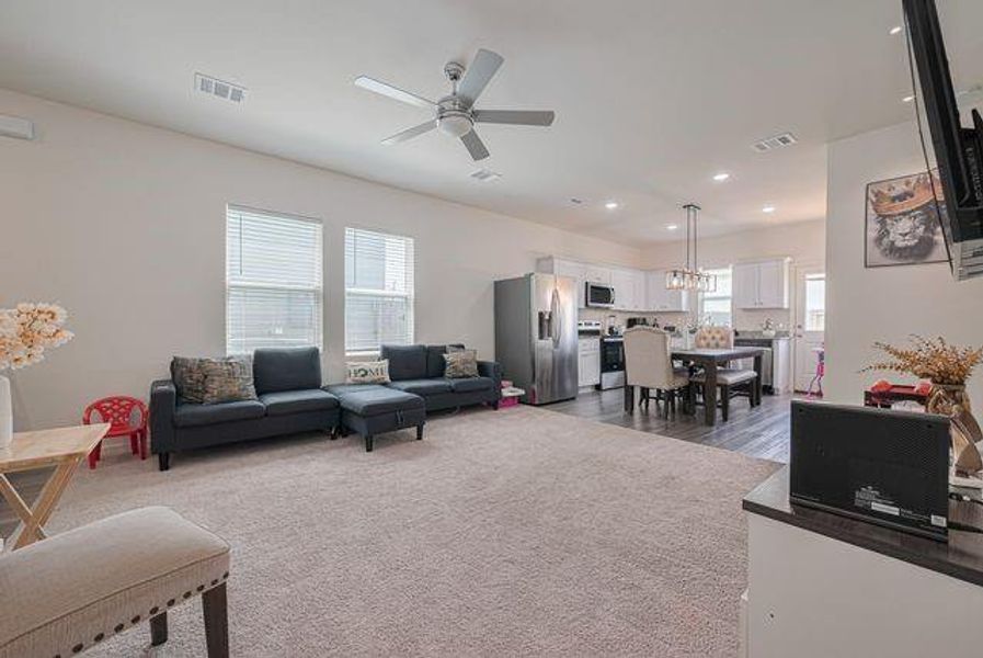 Image 8 of a home in Wayside Village. Image 8 of a home in Wayside Village.