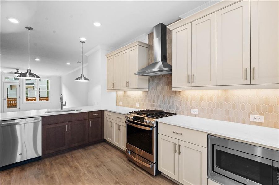 Furnished interior view inside a new home in Evanshire Townhomes, Duluth (Image 13).