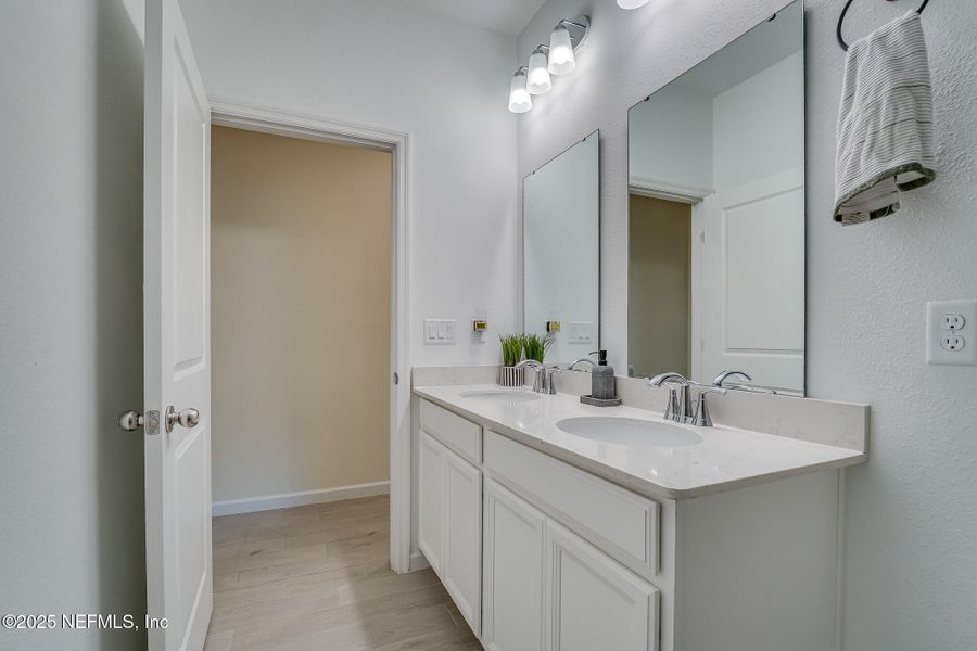 Furnished interior view inside a new home in St Augustine Lakes: St Augustine Lakes 40S, St. Augustine (Image 24).