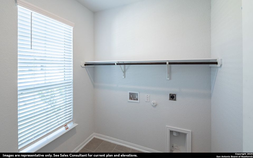 Spacious, unfurnished interior of a new home in , Schertz (Image 10). Spacious, unfurnished interior of a new home in , Schertz (Image 10).