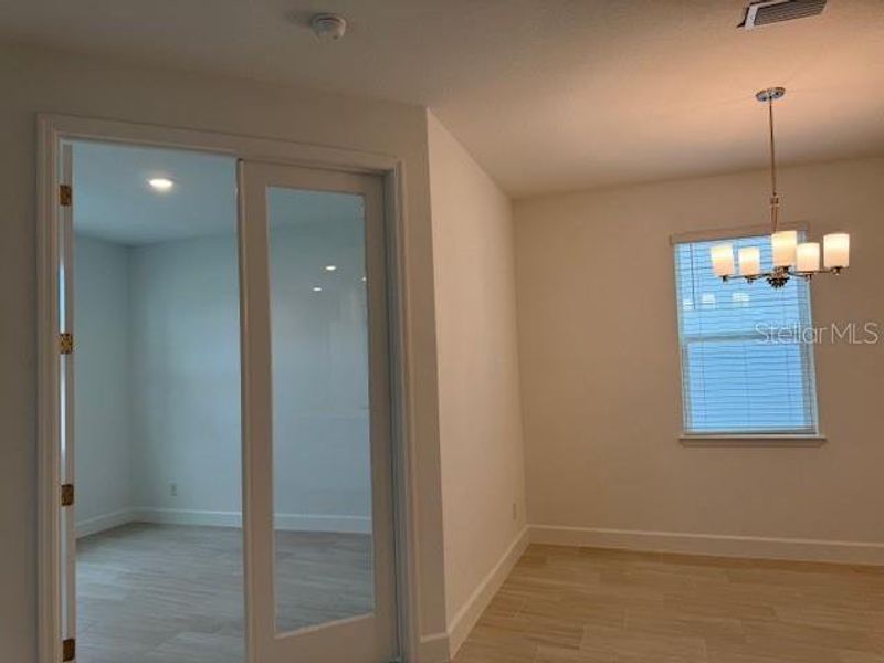 Spacious, unfurnished interior of a new home in Harrell Oaks, Orlando (Image 9).