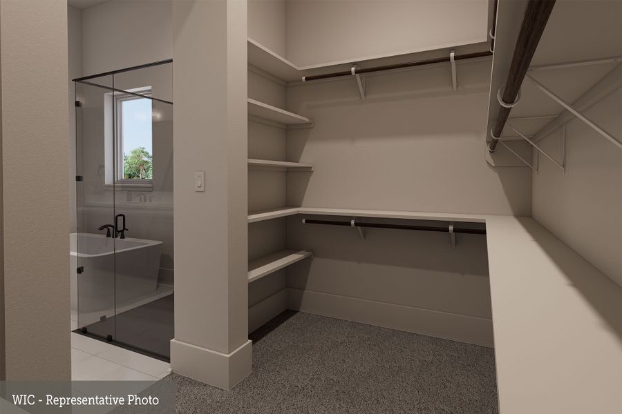 The Kenneth - Walk in Closet The Kenneth - Walk in Closet
