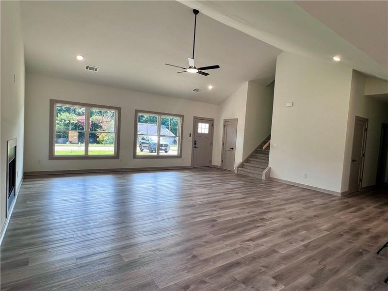 Spacious, unfurnished interior of a new home in , Monroe (Image 26).