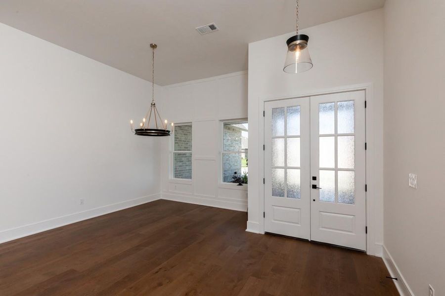 Spacious, unfurnished interior of a new home in , Beaumont (Image 20).