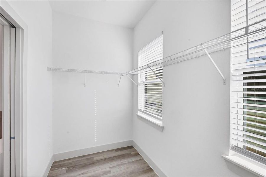 Spacious, unfurnished interior of a new home in , Port Charlotte (Image 26).