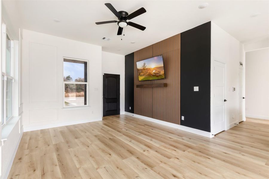 Spacious, unfurnished interior of a new home in , Cleveland (Image 26).