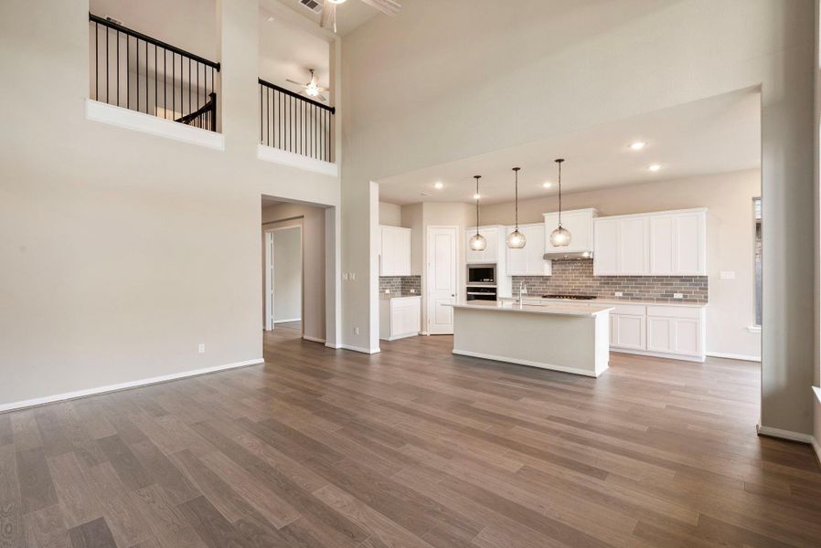 Image 30 of a home in Valencia.