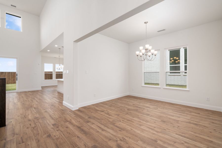 Spacious, unfurnished interior of a new home in Lake Breeze, Lavon (Image 20).