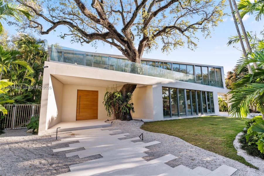 Image 65 of a home in .