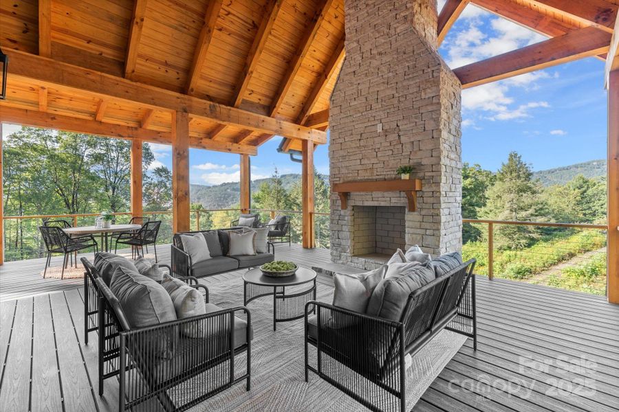 Community amenities in , Cashiers (Image 45).