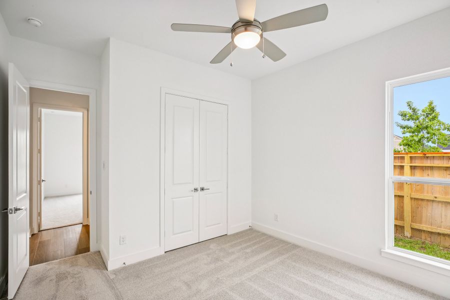 Spacious, unfurnished interior of a new home in Winfrey Estates, Tomball (Image 3).