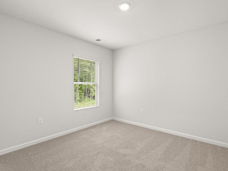 Spacious, unfurnished interior of a new home in Oakleigh Glen, Dallas (Image 12).