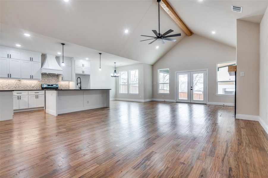 Spacious, unfurnished interior of a new home in , Seagoville (Image 23).