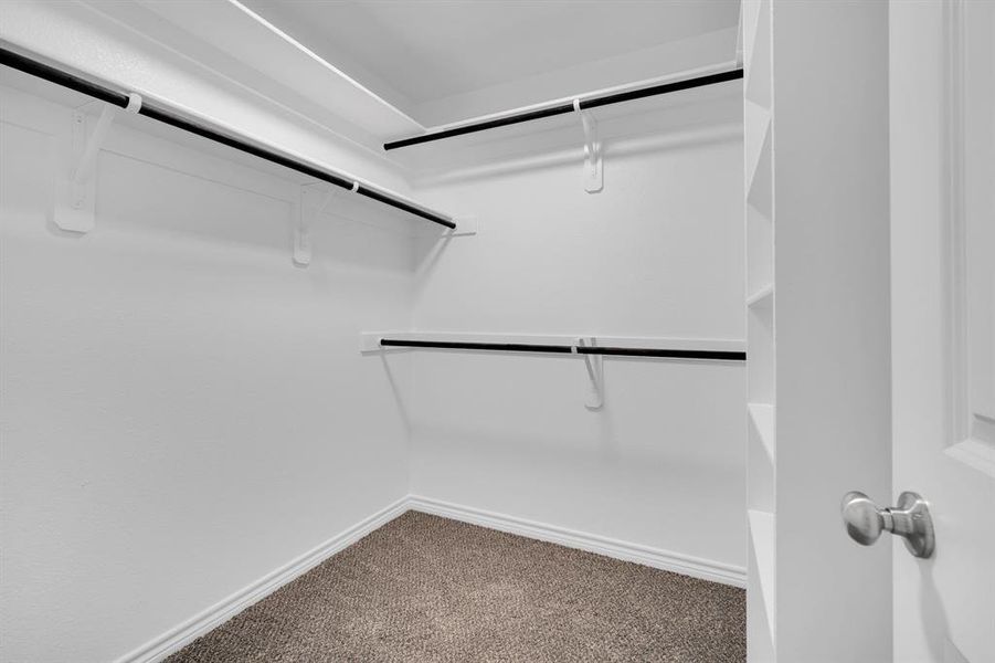 Spacious, unfurnished interior of a new home in , Whitney (Image 11).