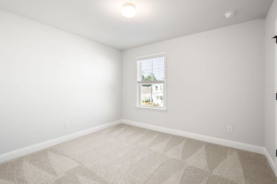 Spacious, unfurnished interior of a new home in Salem Bay, Beaufort (Image 12).