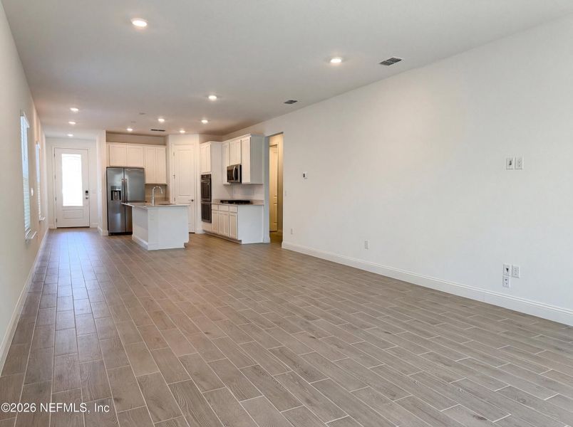 Spacious, unfurnished interior of a new home in , St. Johns (Image 20).