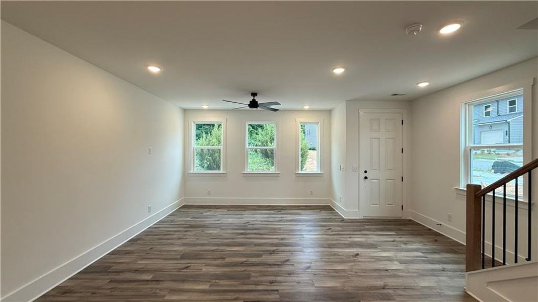Spacious, unfurnished interior of a new home in Park Vue, Atlanta (Image 24).