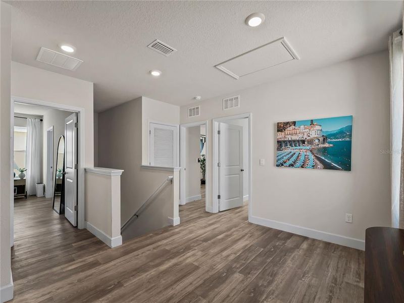 Spacious, unfurnished interior of a new home in Star Farms at Lakewood Ranch, Bradenton (Image 21).