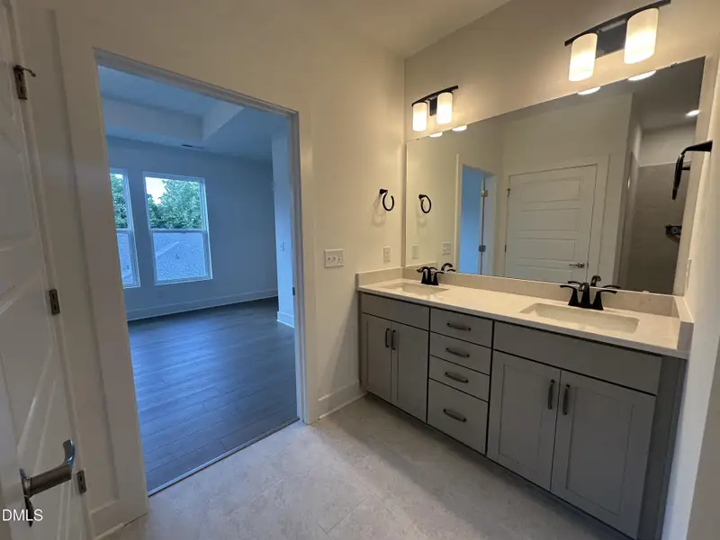 Owner's Bath Owner's Bath