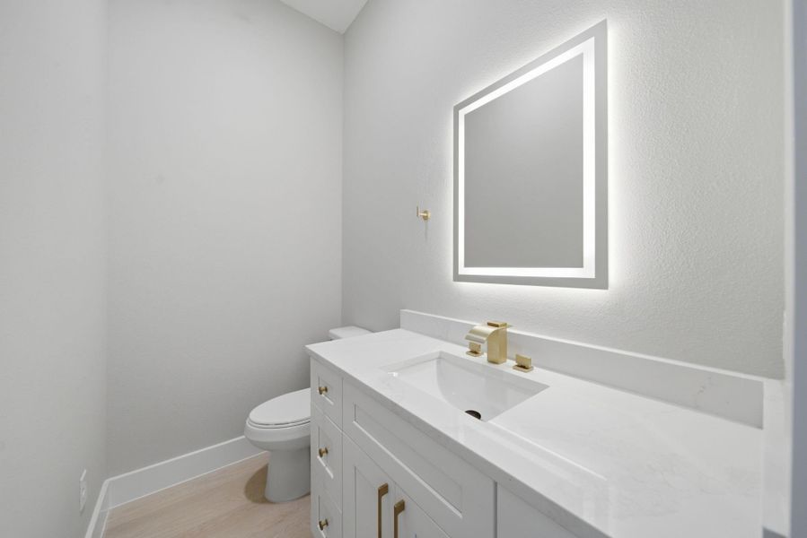 Furnished interior view inside a new home in , Tomball (Image 9).