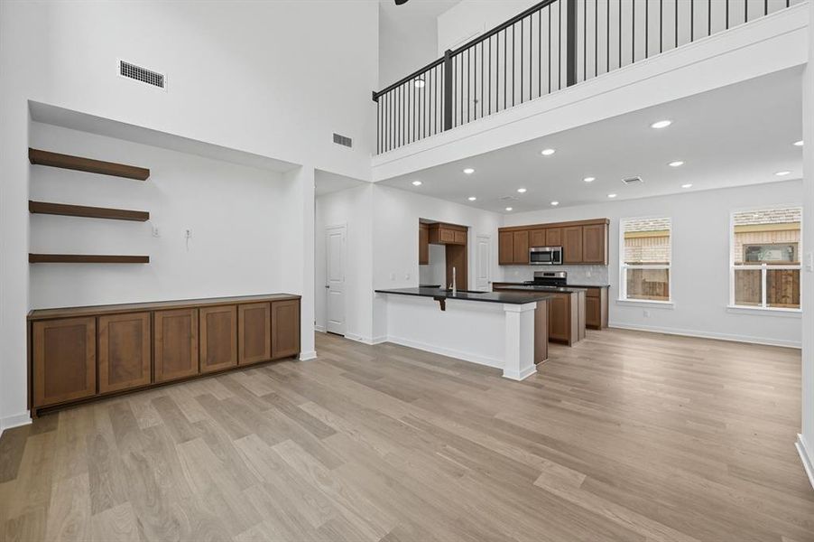 Spacious, unfurnished interior of a new home in Talia, Mesquite (Image 22).