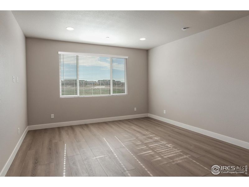 Spacious, unfurnished interior of a new home in , Timnath (Image 22).