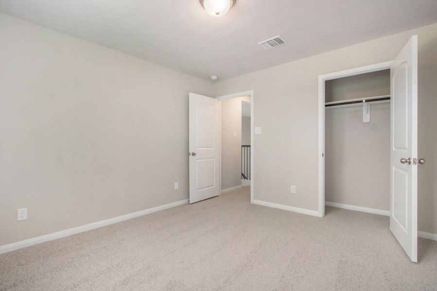 Spacious, unfurnished interior of a new home in Columbia Lakes, West Columbia (Image 20). Spacious, unfurnished interior of a new home in Columbia Lakes, West Columbia (Image 20).