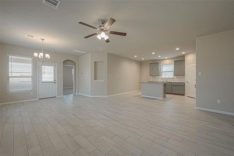 Spacious, unfurnished interior of a new home in Sunterra, Katy (Image 12). Spacious, unfurnished interior of a new home in Sunterra, Katy (Image 12).