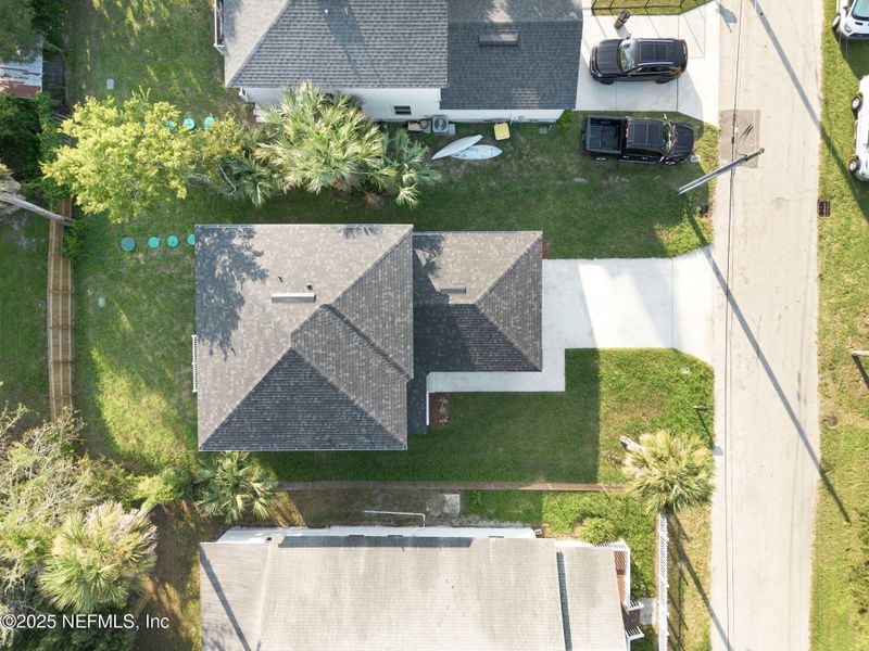 Image 27 of a home in .