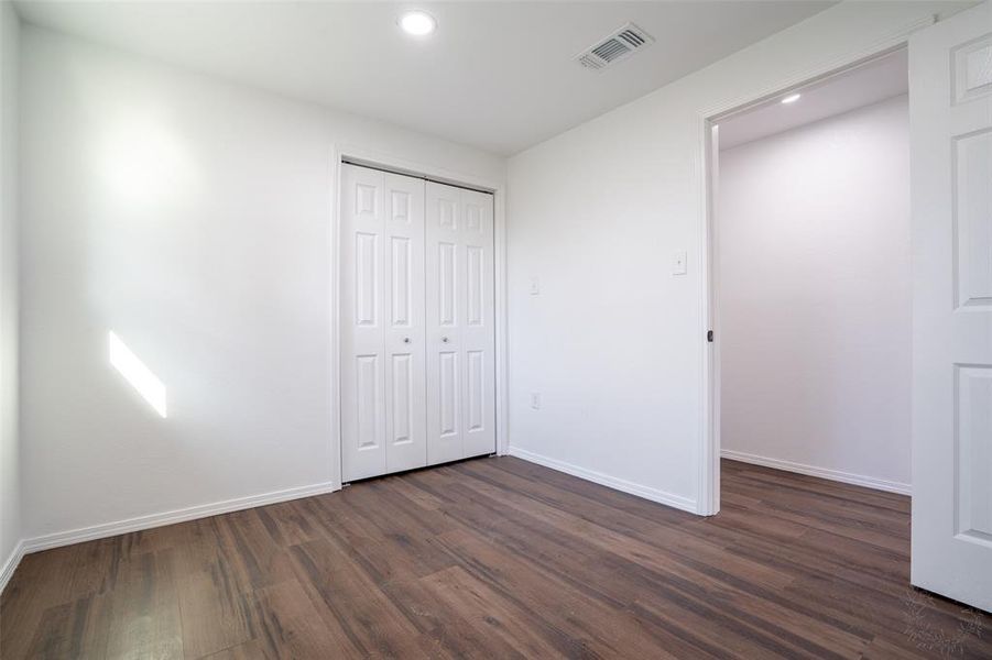 Spacious, unfurnished interior of a new home in , Comanche (Image 25).