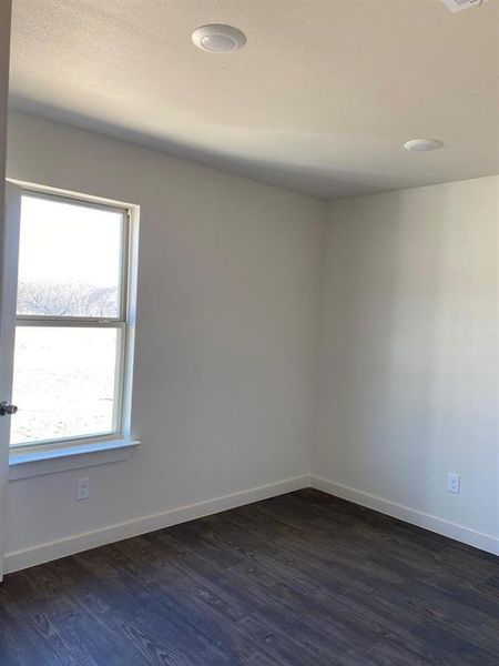 Spacious, unfurnished interior of a new home in , Bridgeport (Image 14).