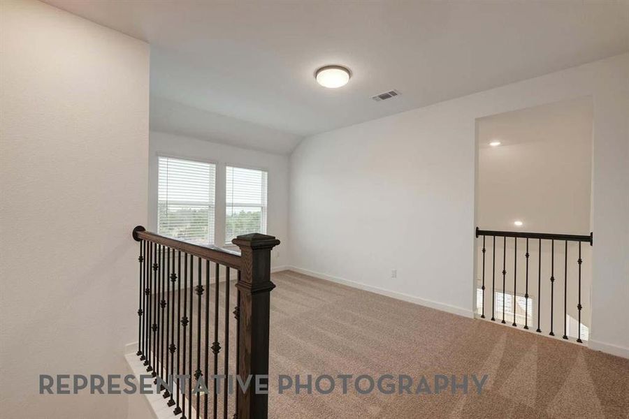 Spacious, unfurnished interior of a new home in Sandbrock Ranch, Aubrey (Image 15).