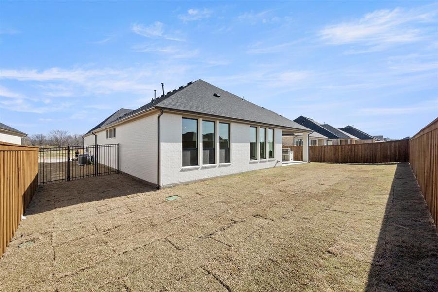 4728 Hawthorn Hills-Back NG-2