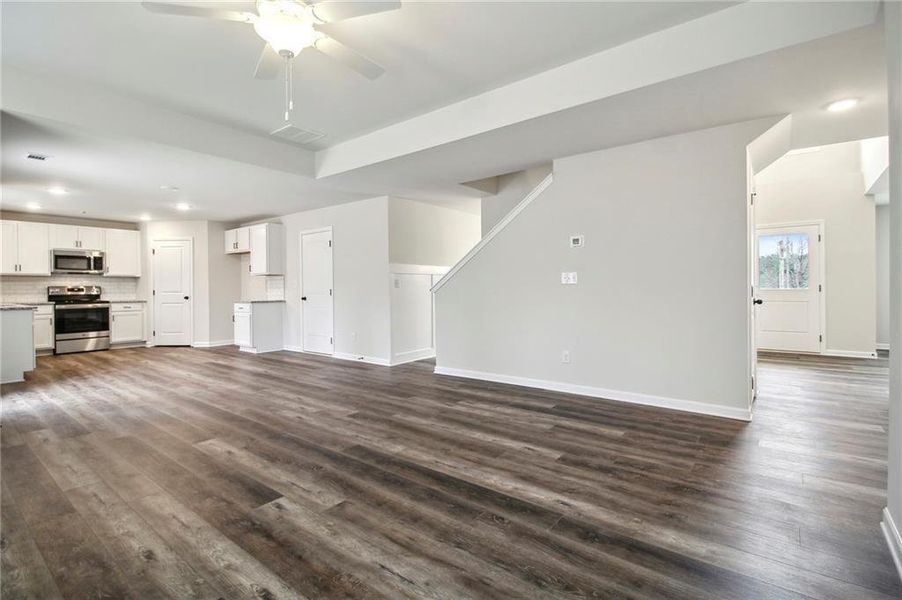 Spacious, unfurnished interior of a new home in , Auburn (Image 8).