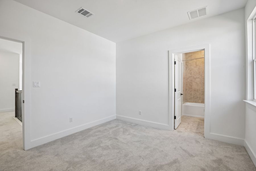 Representative unfurnished interior of a home built from the Anderson by Taylor Morrison in Travisso, Leander (Image 39).