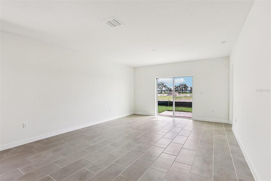 Spacious, unfurnished interior of a new home in Willowbrook North, Winter Haven (Image 25). Spacious, unfurnished interior of a new home in Willowbrook North, Winter Haven (Image 25).