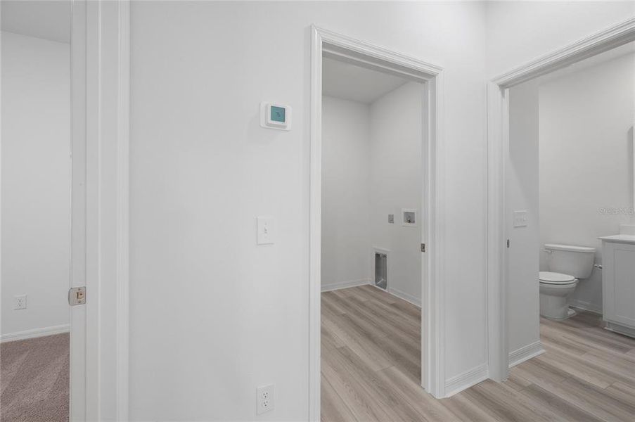 Spacious, unfurnished interior of a new home in Gum Lake Preserve, Lake Alfred (Image 11).