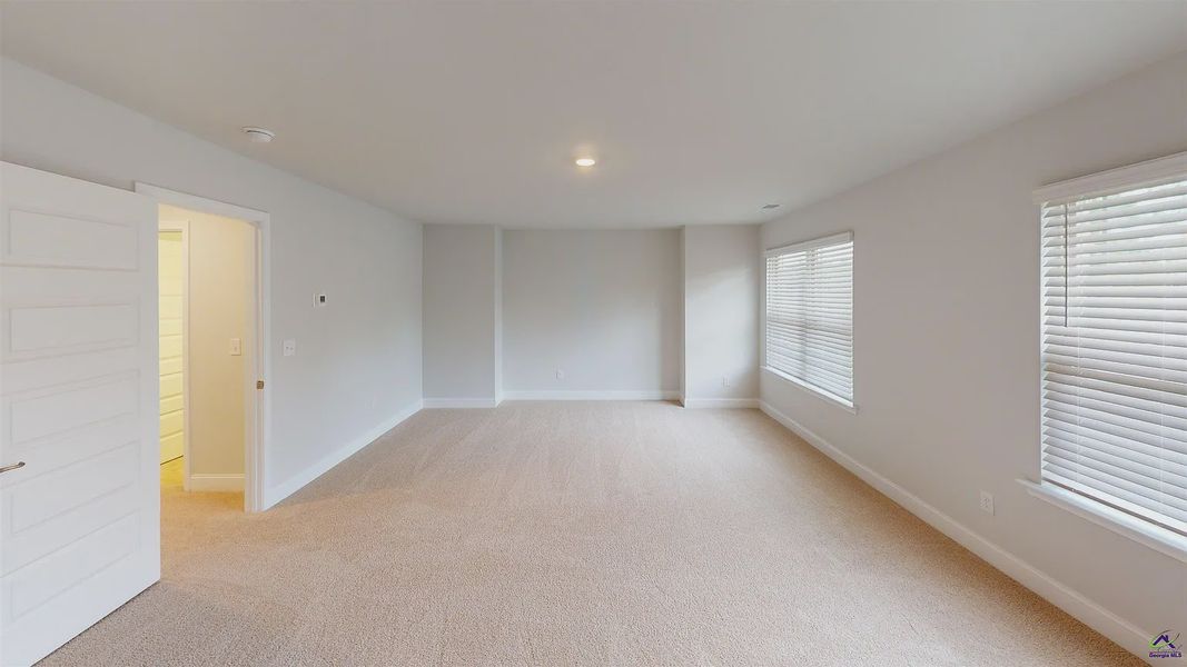 Spacious, unfurnished interior of a new home in Oakview Estates, Macon (Image 19). Spacious, unfurnished interior of a new home in Oakview Estates, Macon (Image 19).