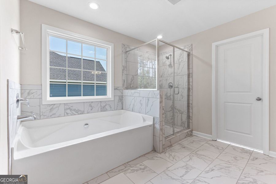 Furnished interior view inside a new home in Juliette Crossing, Forsyth (Image 11).