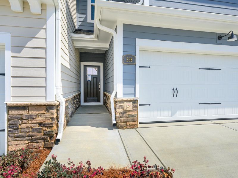 Exterior details and patio area of a home in Westview Towns, Waxhaw (Image 21).
