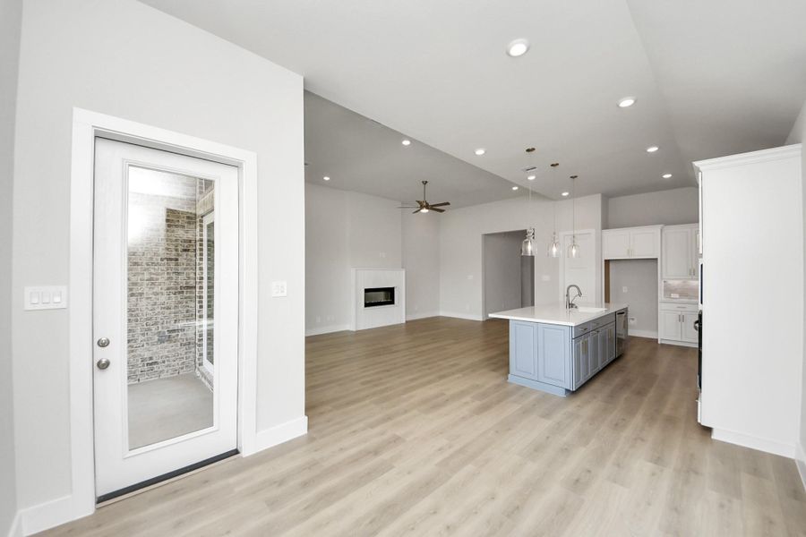 Spacious, unfurnished interior of a new home in Amira: Heritage Collection, Tomball (Image 25). Spacious, unfurnished interior of a new home in Amira: Heritage Collection, Tomball (Image 25).