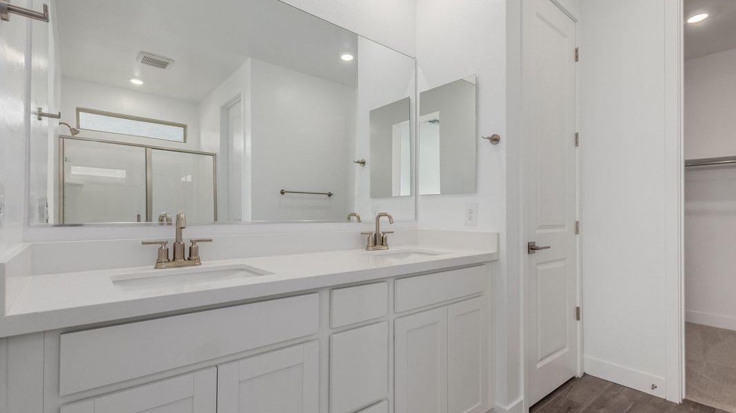 Representative furnished interior of a home built from the 4002 by Risewell Homes in Bella Vista Farms, San Tan Valley (Image 8).