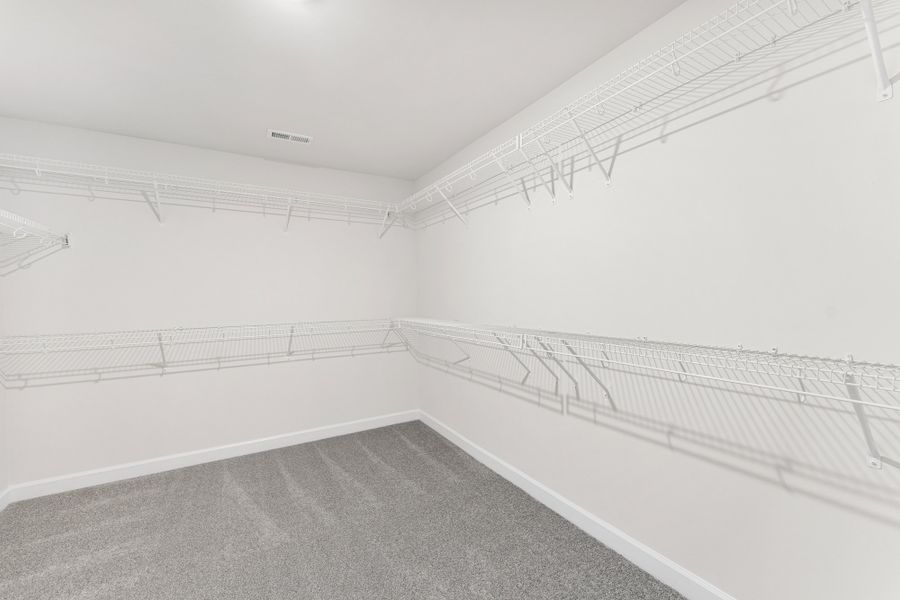 Spacious, unfurnished interior of a new home in Landmark Commons, Boiling Springs (Image 29).