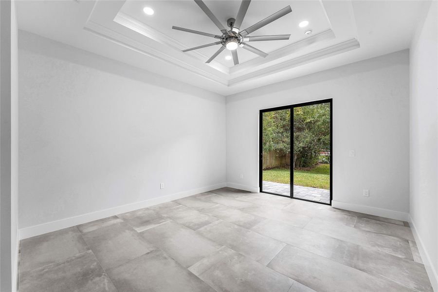 Spacious, unfurnished interior of a new home in , Stuart (Image 29).