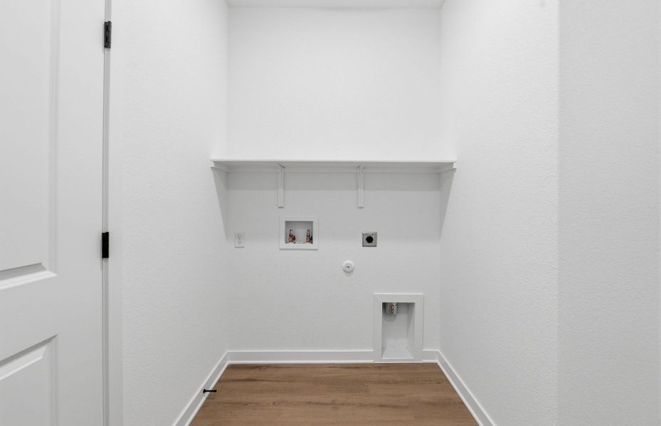 Spacious, unfurnished interior of a new home in Sun City Texas, Georgetown (Image 47).