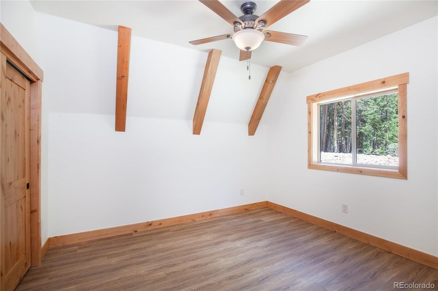 Spacious, unfurnished interior of a new home in , Breckenridge (Image 15).